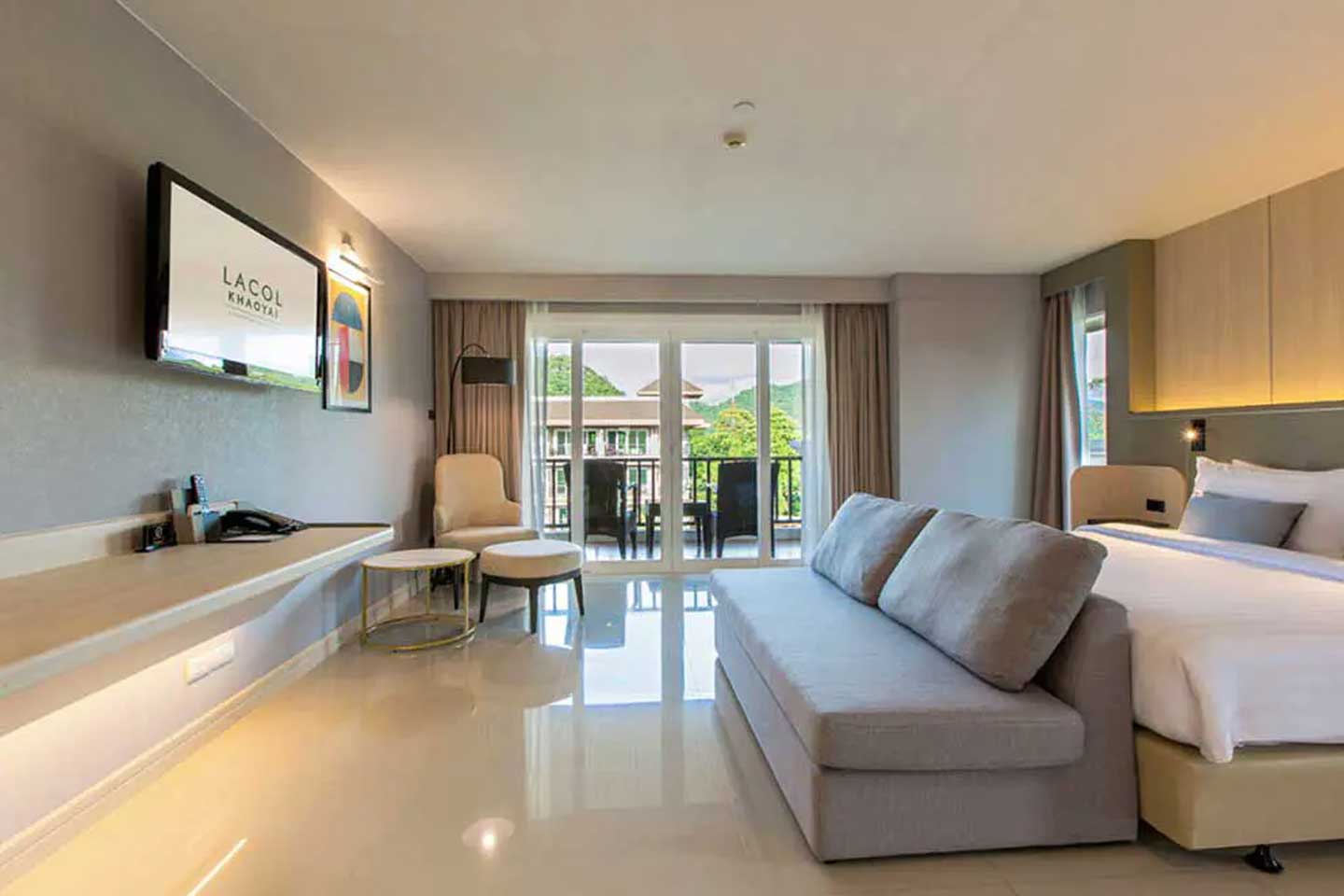 Executive Deluxe Pool View